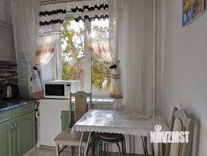 2-к квартира, посуточно, 35м2, 4/4 этаж