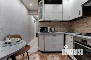 1-к квартира, посуточно, 32м2, 1/5 этаж