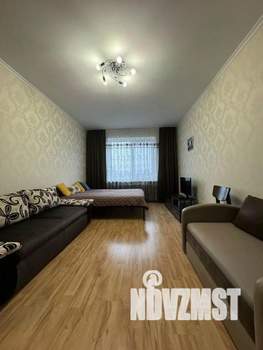 1-к квартира, посуточно, 38м2, 1/1 этаж