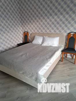 1-к квартира, посуточно, 40м2, 8/8 этаж