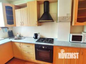 2-к квартира, посуточно, 66м2, 2/4 этаж