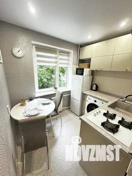 2-к квартира, посуточно, 46м2, 2/5 этаж