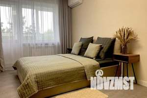 1-к квартира, посуточно, 35м2, 6/9 этаж