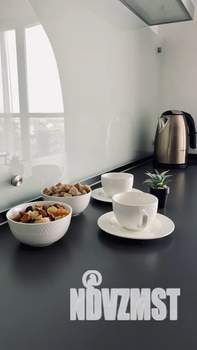 Студия квартира, посуточно, 45м2, 11/18 этаж