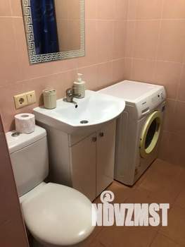 2-к квартира, посуточно, 42м2, 2/4 этаж