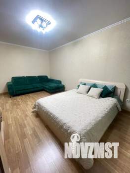 1-к квартира, посуточно, 40м2, 9/9 этаж