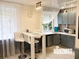 2-к квартира, посуточно, 42м2, 3/4 этаж