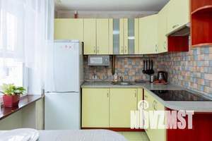 1-к квартира, посуточно, 65м2, 1/5 этаж
