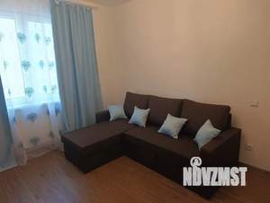 1-к квартира, посуточно, 33м2, 4/9 этаж