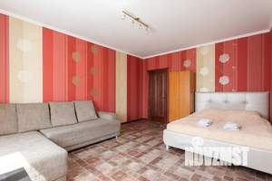 1-к квартира, посуточно, 43м2, 5/8 этаж