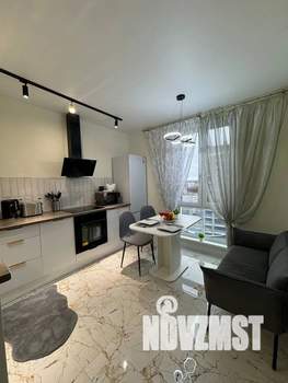 1-к квартира, посуточно, 40м2, 16/24 этаж