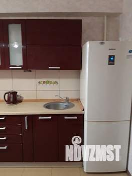 1-к квартира, посуточно, 42м2, 3/6 этаж