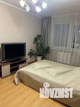 1-к квартира, посуточно, 40м2, 16/17 этаж