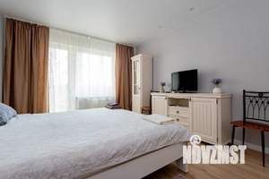 1-к квартира, посуточно, 42м2, 6/10 этаж