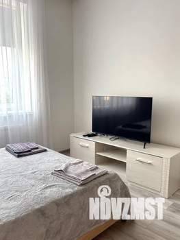 1-к квартира, посуточно, 40м2, 4/9 этаж