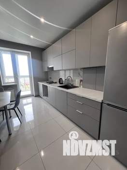 1-к квартира, посуточно, 38м2, 9/9 этаж