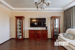 3-к квартира, на длительный срок, 106м2, 3/8 этаж