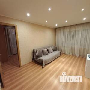 3-к квартира, посуточно, 56м2, 4/5 этаж