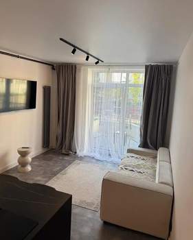 1-к квартира, на длительный срок, 42м2, 1/4 этаж