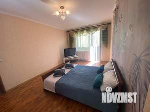 1-к квартира, посуточно, 40м2, 2/5 этаж