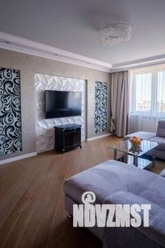 2-к квартира, посуточно, 80м2, 1/1 этаж