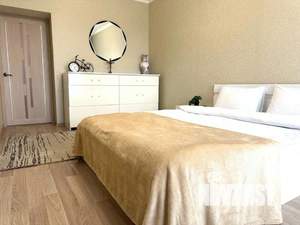 1-к квартира, посуточно, 62м2, 1/1 этаж