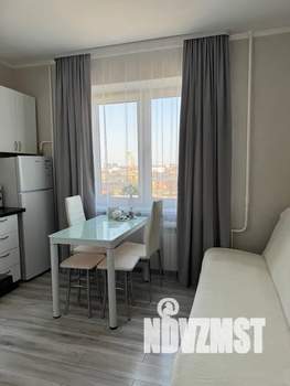 1-к квартира, посуточно, 38м2, 8/9 этаж