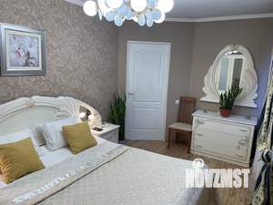 2-к квартира, посуточно, 42м2, 4/4 этаж