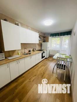 1-к квартира, посуточно, 39м2, 2/6 этаж