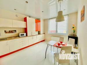1-к квартира, посуточно, 43м2, 1/1 этаж