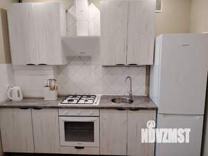 1-к квартира, посуточно, 33м2, 1/10 этаж