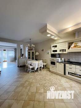 4-к квартира, на длительный срок, 175м2, 3/3 этаж