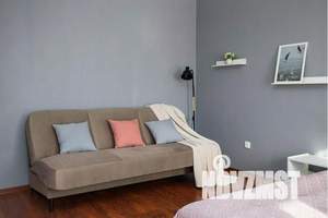 1-к квартира, посуточно, 42м2, 7/10 этаж