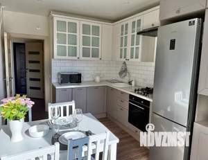 1-к квартира, посуточно, 38м2, 3/10 этаж