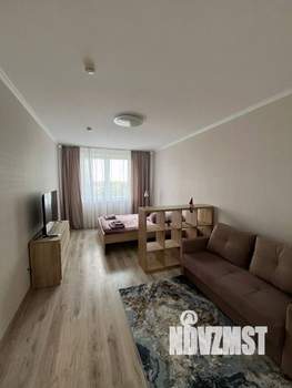 1-к квартира, посуточно, 42м2, 8/17 этаж