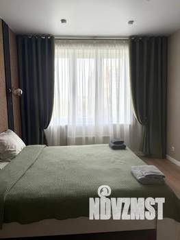 1-к квартира, посуточно, 43м2, 4/10 этаж