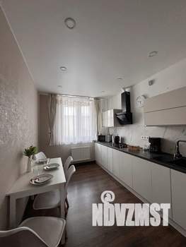 1-к квартира, посуточно, 40м2, 1/9 этаж