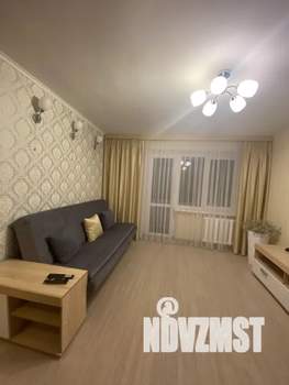 1-к квартира, посуточно, 32м2, 4/5 этаж