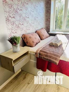 2-к квартира, посуточно, 40м2, 4/4 этаж