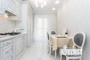 1-к квартира, посуточно, 44м2, 3/8 этаж