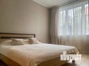 1-к квартира, посуточно, 40м2, 1/8 этаж