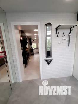 Студия квартира, посуточно, 40м2, 3/3 этаж