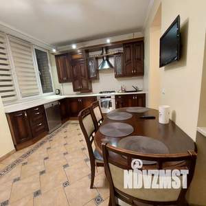 1-к квартира, посуточно, 45м2, 3/7 этаж