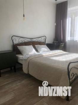 1-к квартира, посуточно, 43м2, 4/10 этаж