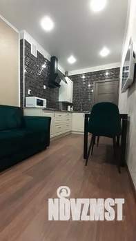 1-к квартира, посуточно, 42м2, 2/7 этаж