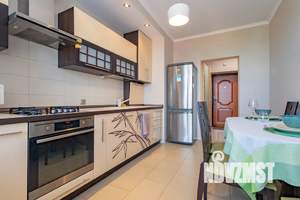 1-к квартира, посуточно, 42м2, 8/10 этаж