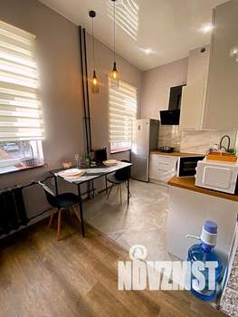 Студия квартира, посуточно, 35м2, 1/4 этаж