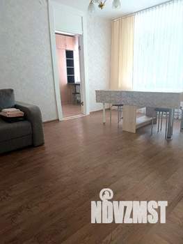 2-к квартира, посуточно, 35м2, 1/5 этаж