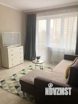 1-к квартира, посуточно, 37м2, 3/5 этаж