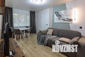 2-к квартира, посуточно, 45м2, 1/5 этаж